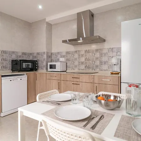 Gorgeous In With Kitchen Holiday home